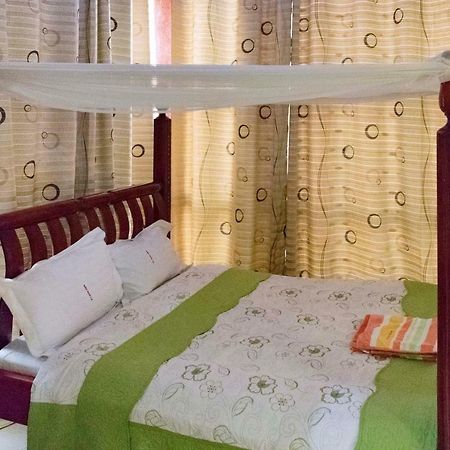 Relief Motel Fort Portal Bagian luar foto