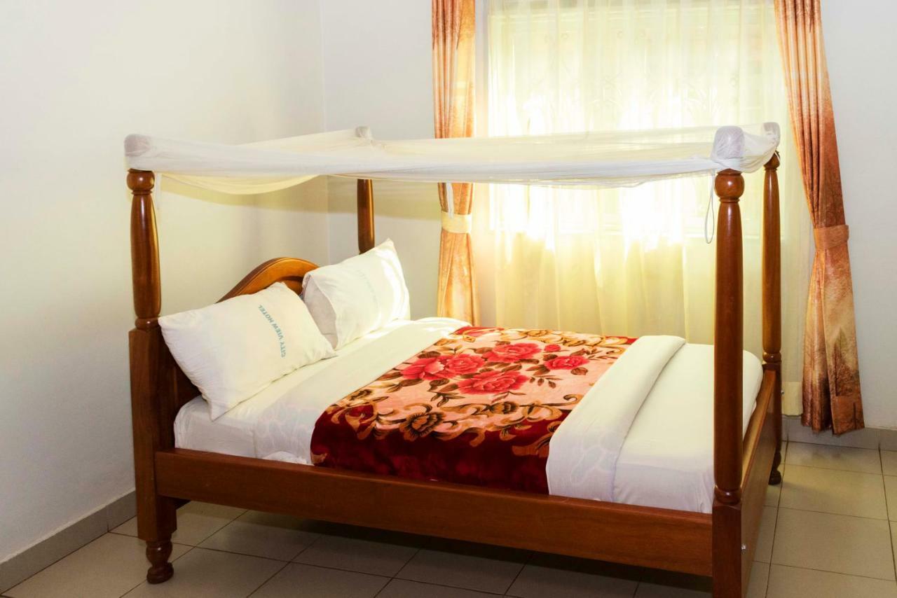 Relief Motel Fort Portal Bagian luar foto